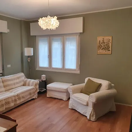 Casa Botta. Ampio Luminoso E Confortevole Morbegno