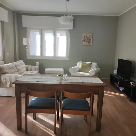 Casa Botta. Ampio Luminoso E Confortevole Appartement Morbegno