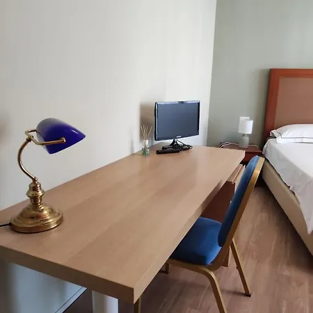 Casa Botta. Ampio Luminoso E Confortevole Appartement