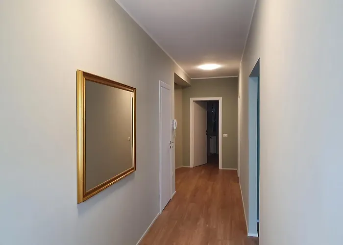 Casa Botta. Ampio Luminoso E Confortevole 아파트